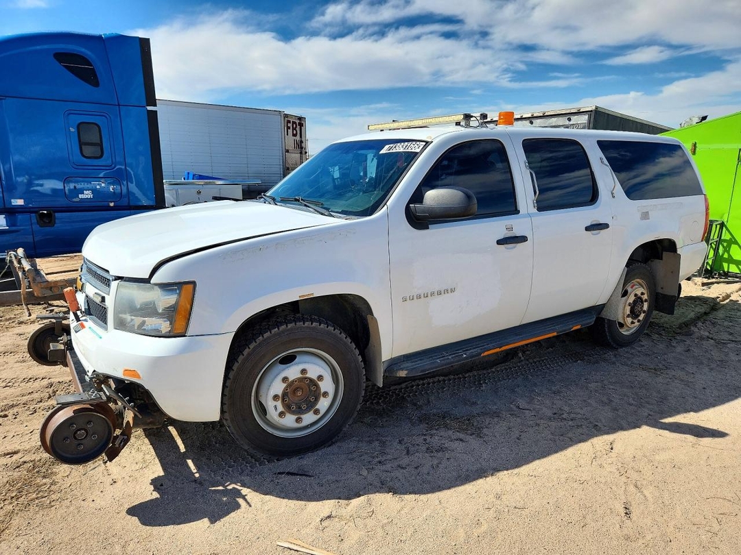 Vue de 2012 CHEVROLET SUBURBAN K2500, angle 1
