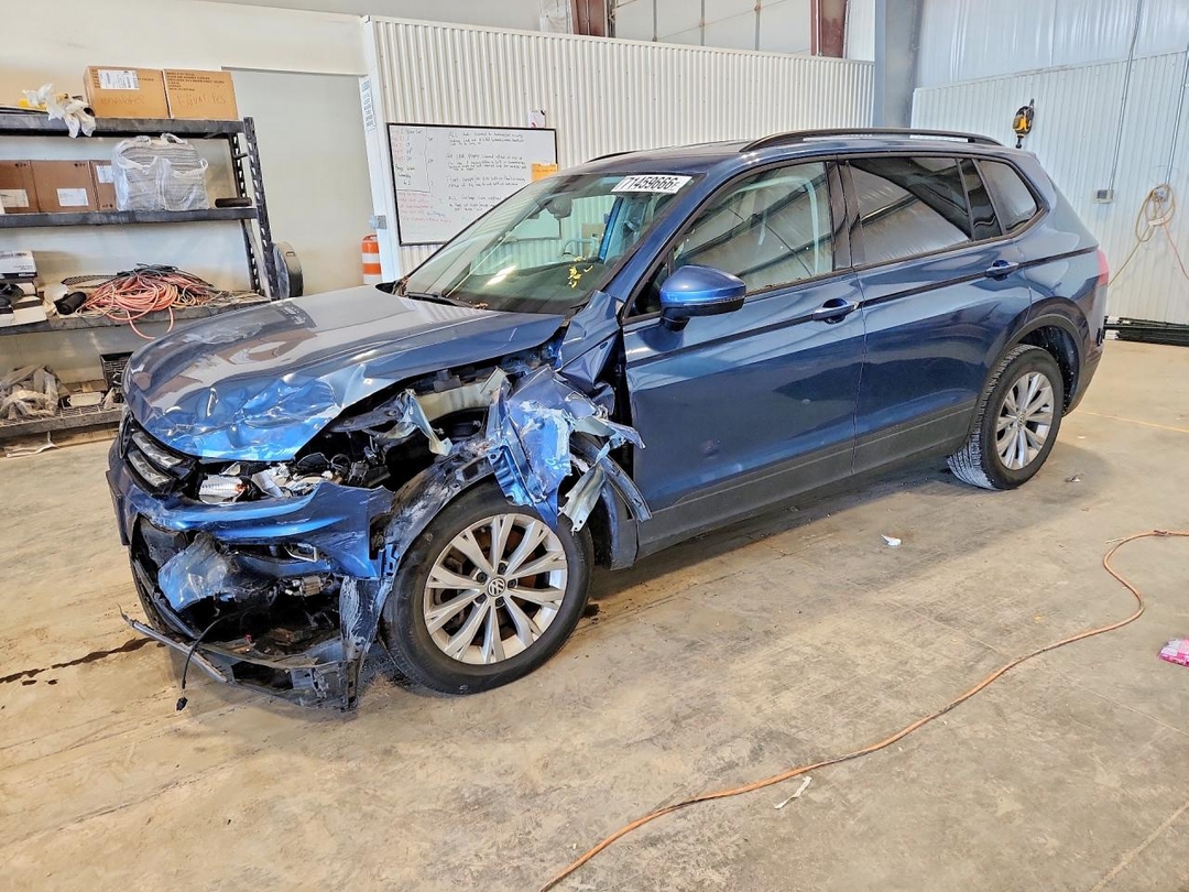 Вид 2018 VOLKSWAGEN TIGUAN S, угол 1