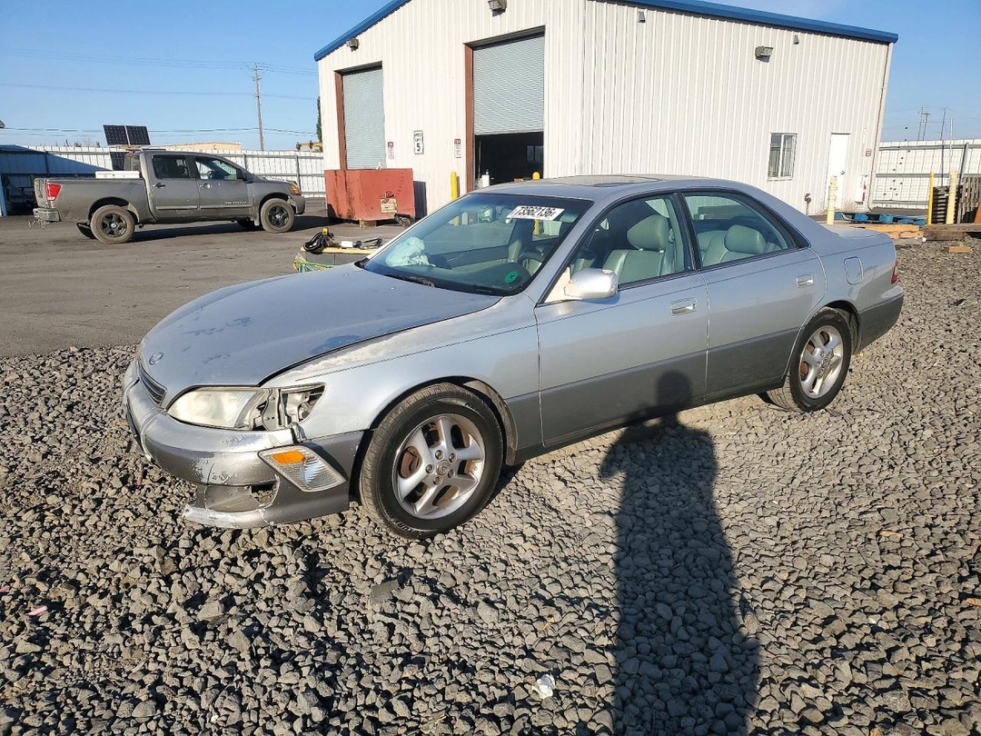 منظر 2000 LEXUS ES 300، زاوية 1