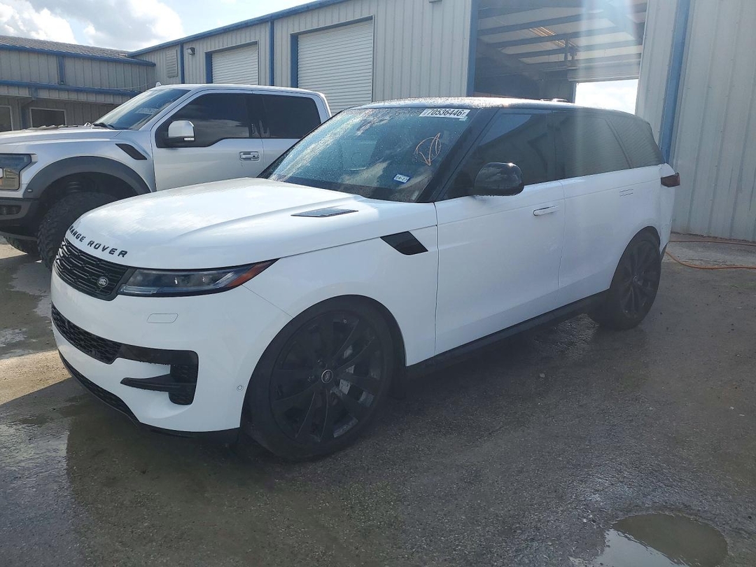 Vista de 2025 LAND ROVER RANGE ROVER SPORT SE, ángulo 1