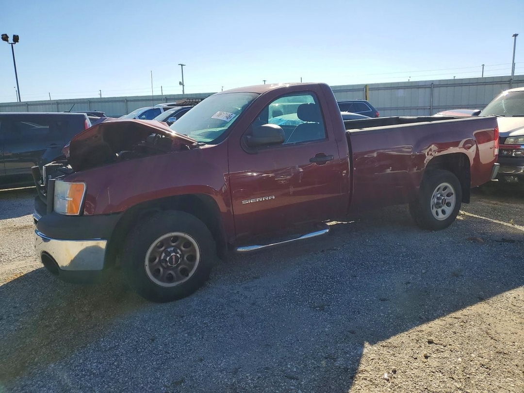 Вид 2013 GMC SIERRA C1500, угол 1