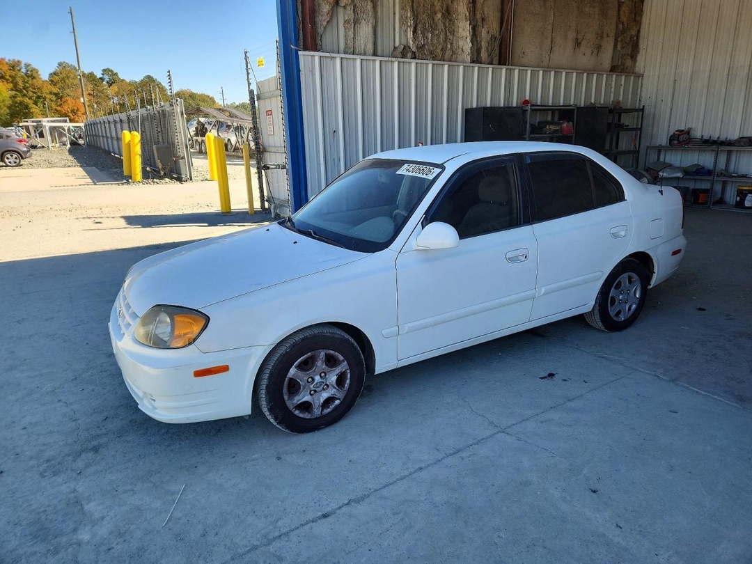 Vista de 2004 HYUNDAI ACCENT GL, ángulo 1