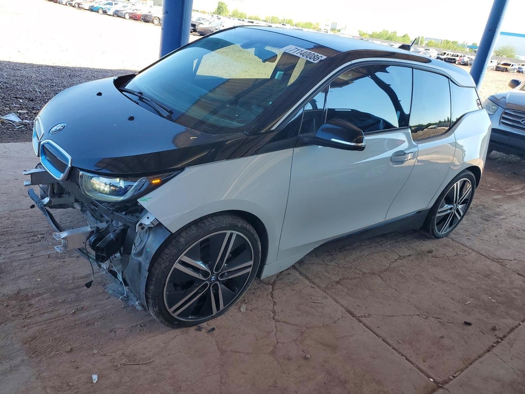Вид 2018 BMW I3 BEV, угол 1