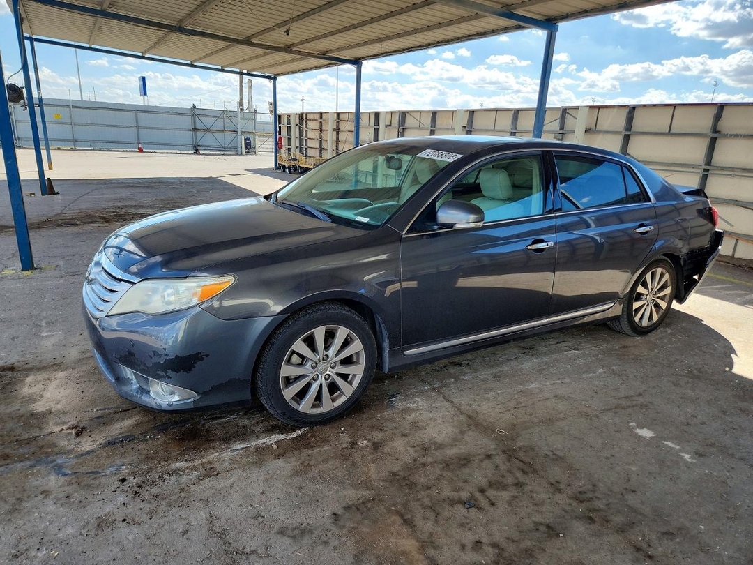 منظر 2011 TOYOTA AVALON LIMITED، زاوية 1
