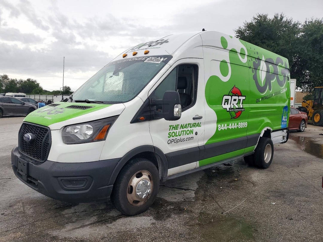 Vue de 2024 FORD TRANSIT 350 HD DELIVERY VAN, angle 1