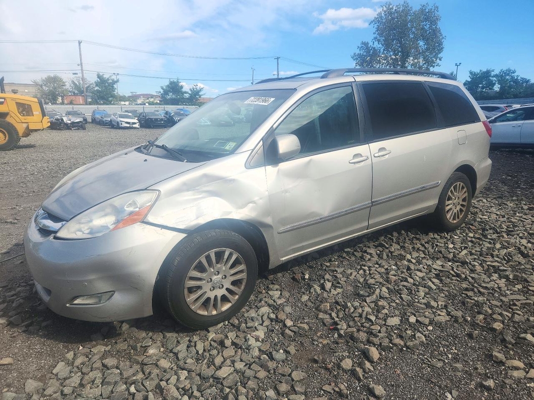 Вид 2008 TOYOTA SIENNA XLE LIMITED, угол 1