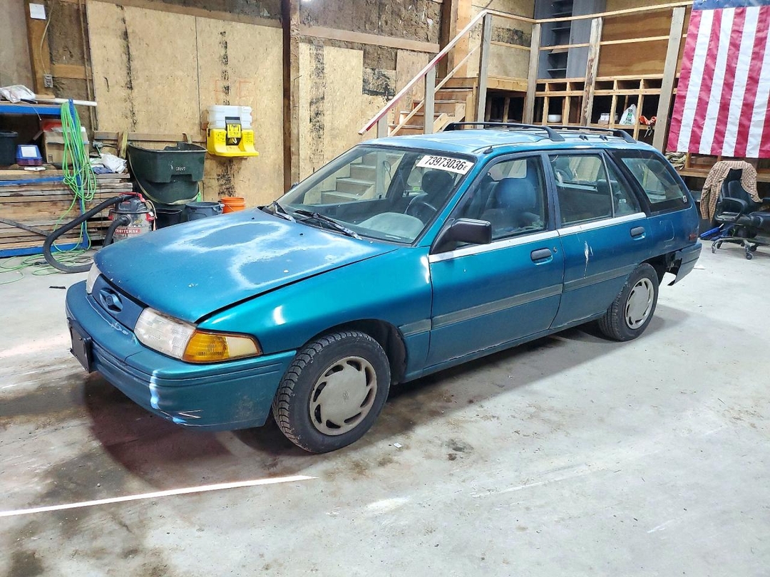 Vue de 1993 FORD ESCORT LX, angle 1