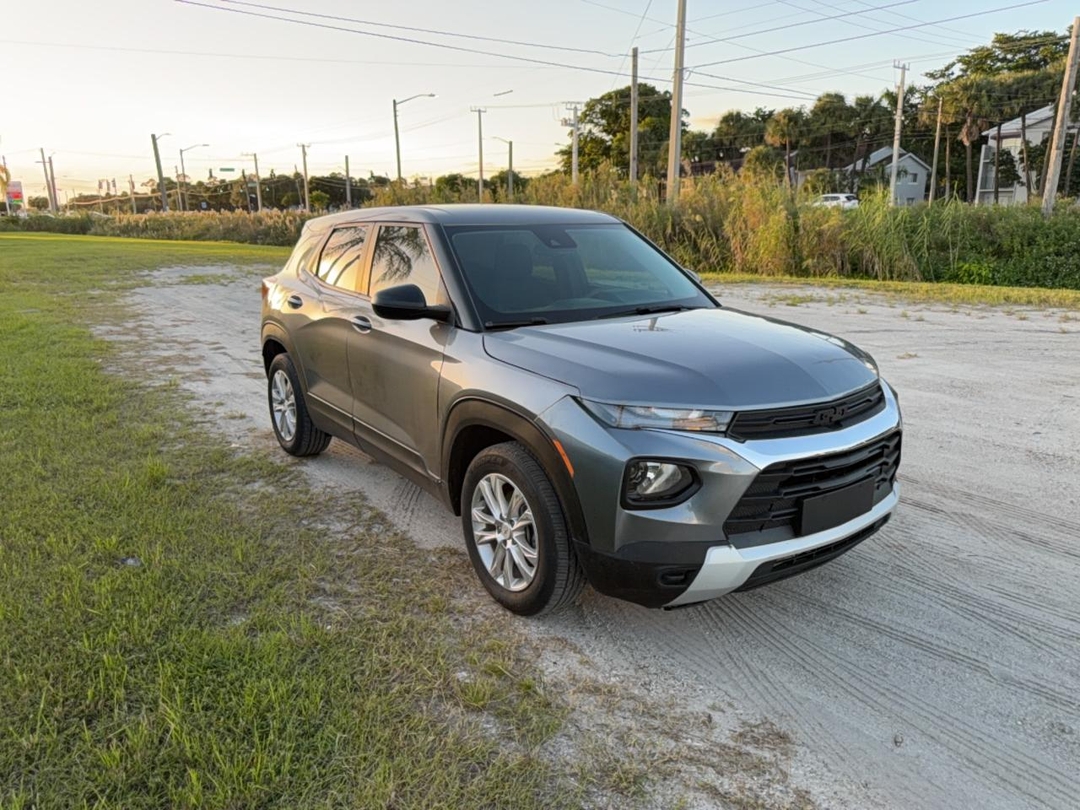 منظر 2021 CHEVROLET TRAILBLAZER LS، زاوية 1