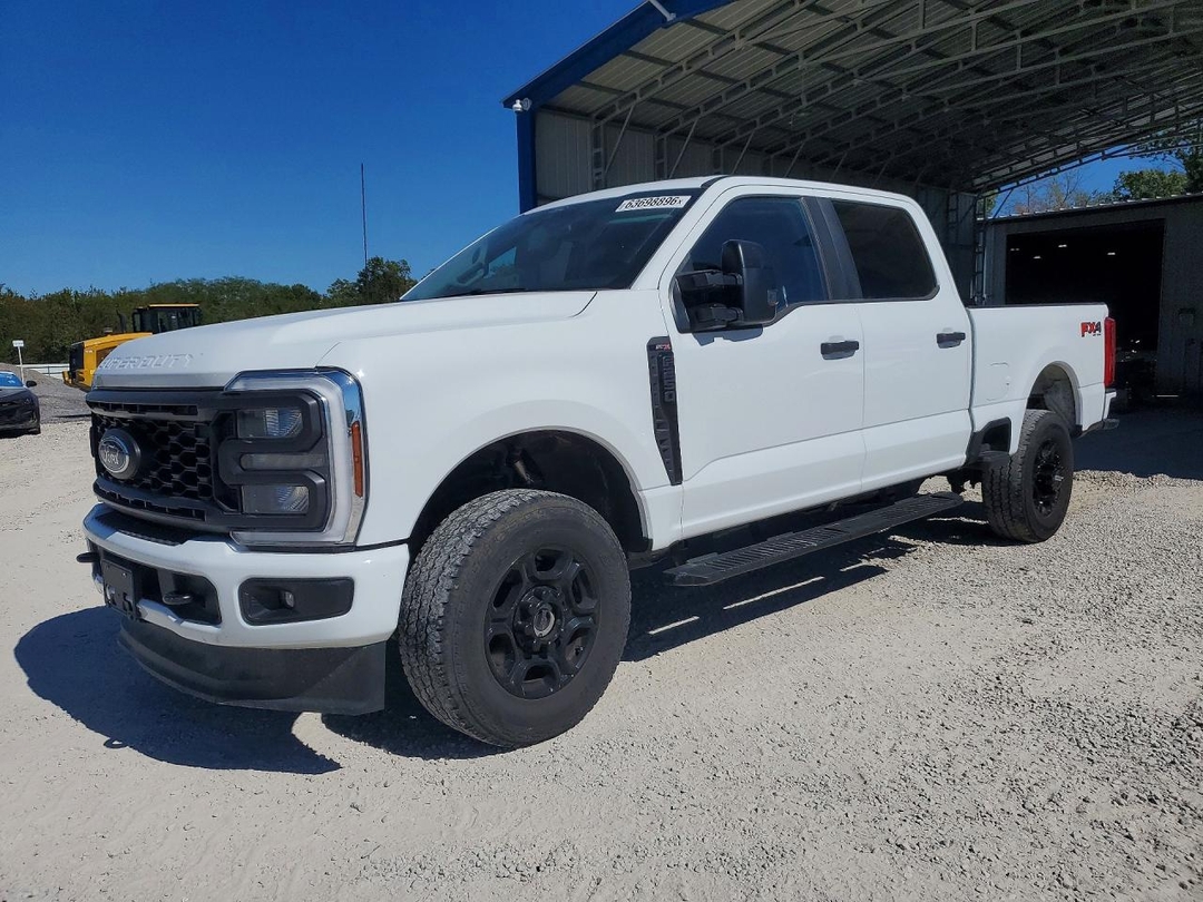 Vue de 2026 FORD F250 SUPER DUTY, angle 1