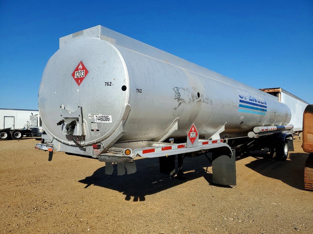منظر 1996 LBT FUEL TANK TRAILER، زاوية 1