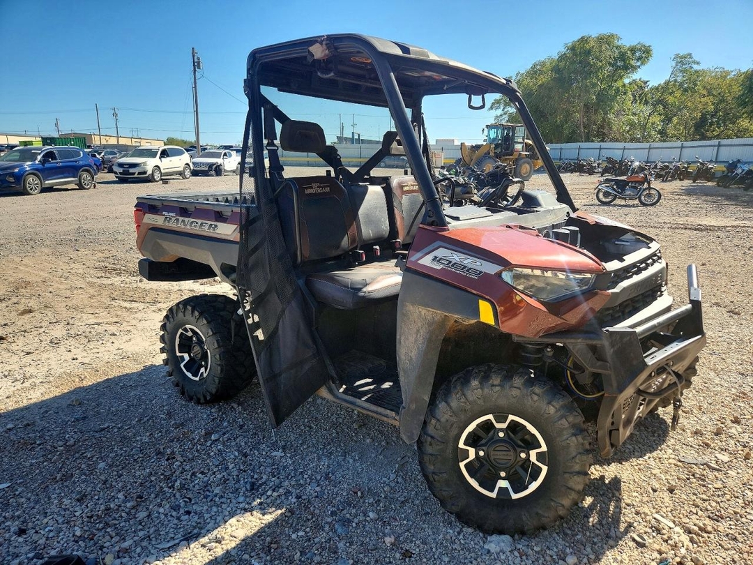 Vue de 2019 POLARIS RANGER XP 1000 EPS UTILITY VEHICLE, angle 1