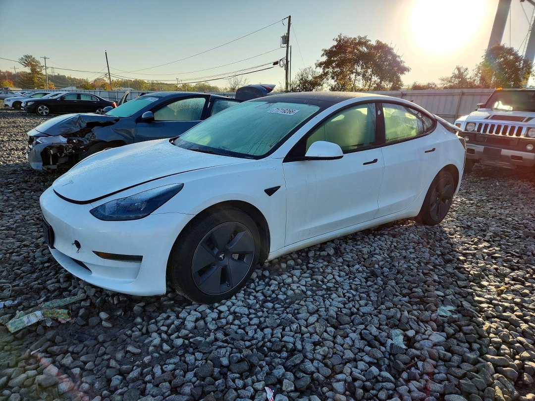 منظر 2023 TESLA MODEL 3، زاوية 1