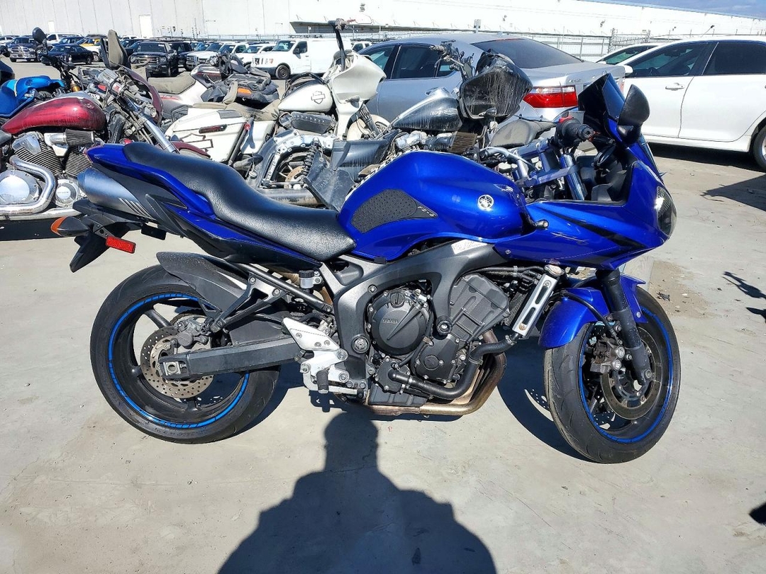 منظر 2007 YAMAHA FZ6 SHG، زاوية 1