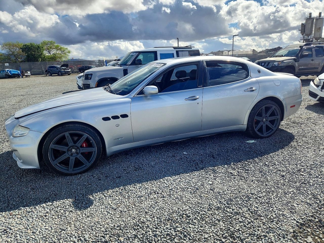 منظر 2006 MASERATI QUATTROPORTE M139، زاوية 1
