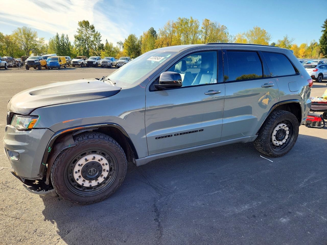 منظر 2022 JEEP GRAND CHEROKEE LAREDO E، زاوية 1