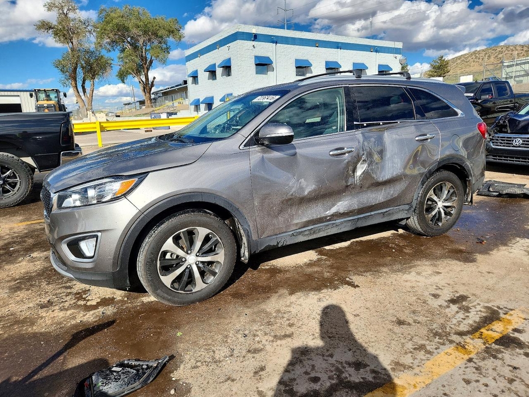 Vista de 2016 KIA SORENTO EX, ángulo 1