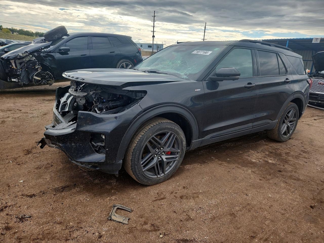 Vue de 2025 FORD EXPLORER ST-LINE, angle 1