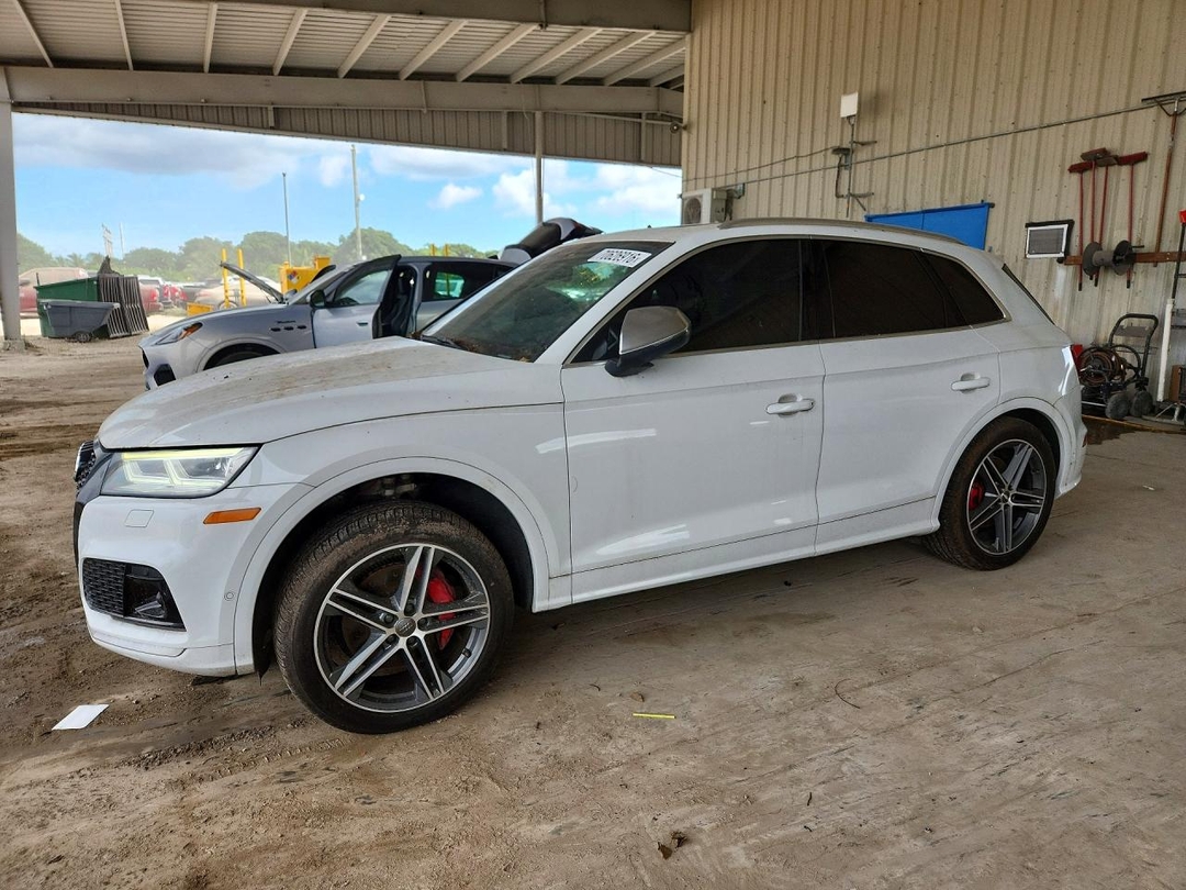 منظر 2019 AUDI SQ5 PRESTIGE، زاوية 1
