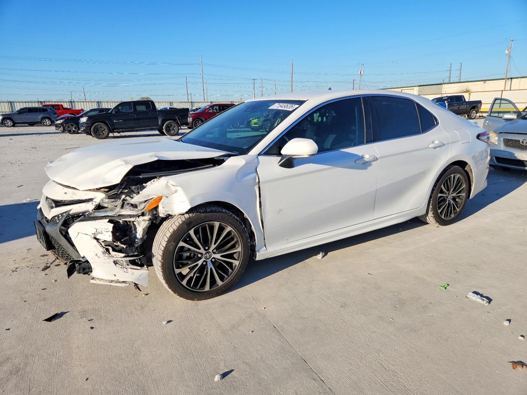 منظر 2018 TOYOTA CAMRY SE، زاوية 1