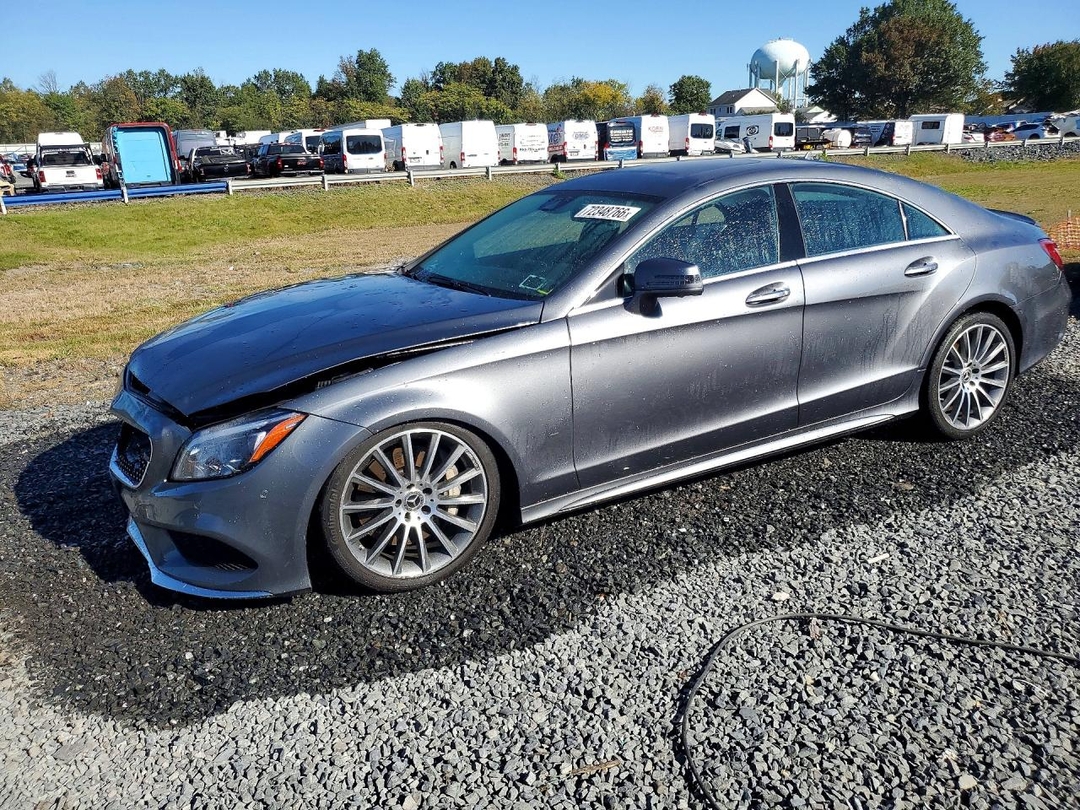 Vedere 2017 MERCEDES-BENZ CLS 550 4MATIC, unghi 1