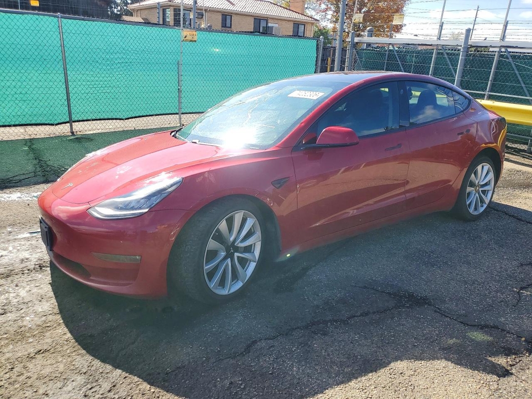 Вид 2018 TESLA MODEL 3, угол 1