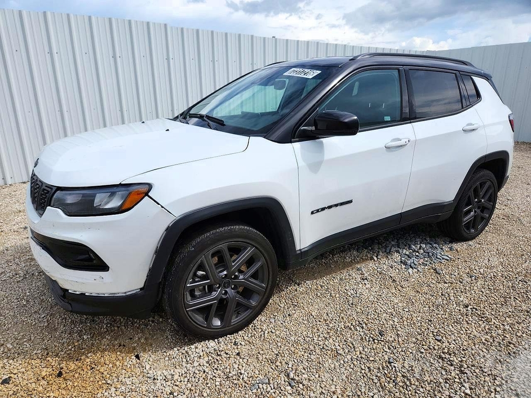 منظر 2026 JEEP COMPASS LIMITED، زاوية 1
