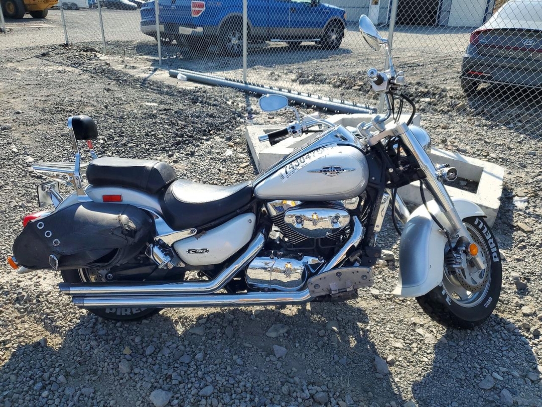 Vue de 2007 SUZUKI VL1500, angle 1