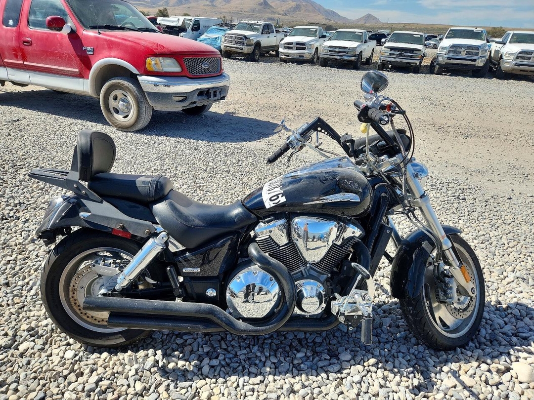 منظر 2007 HONDA VTX1800 C1، زاوية 1
