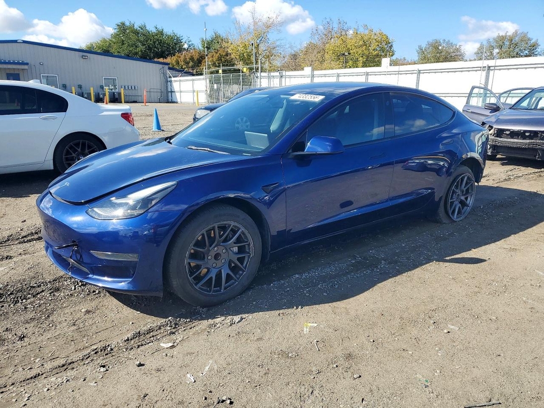 منظر 2022 TESLA MODEL 3، زاوية 1