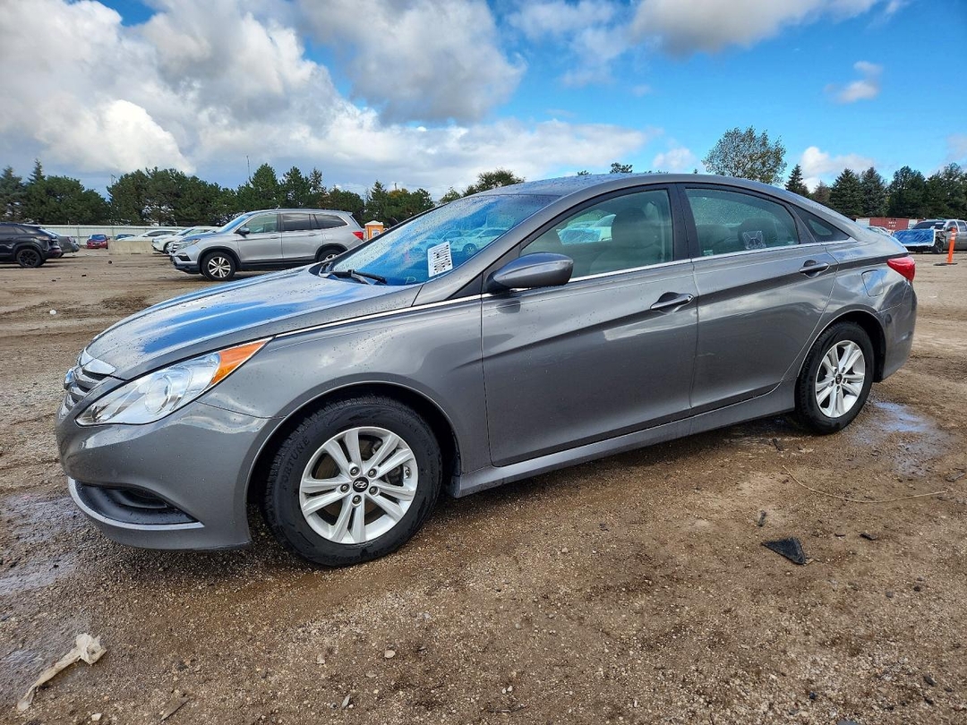 Вид 2014 HYUNDAI SONATA GLS, угол 1