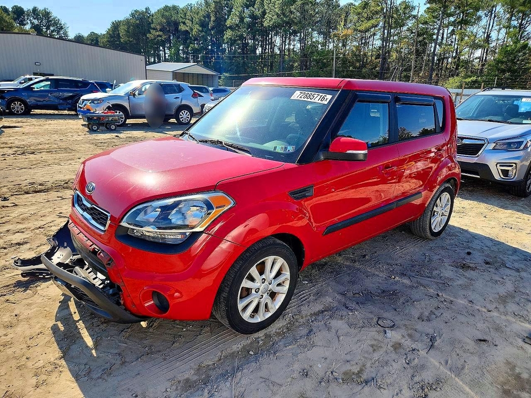 Вид 2012 KIA SOUL +, угол 1