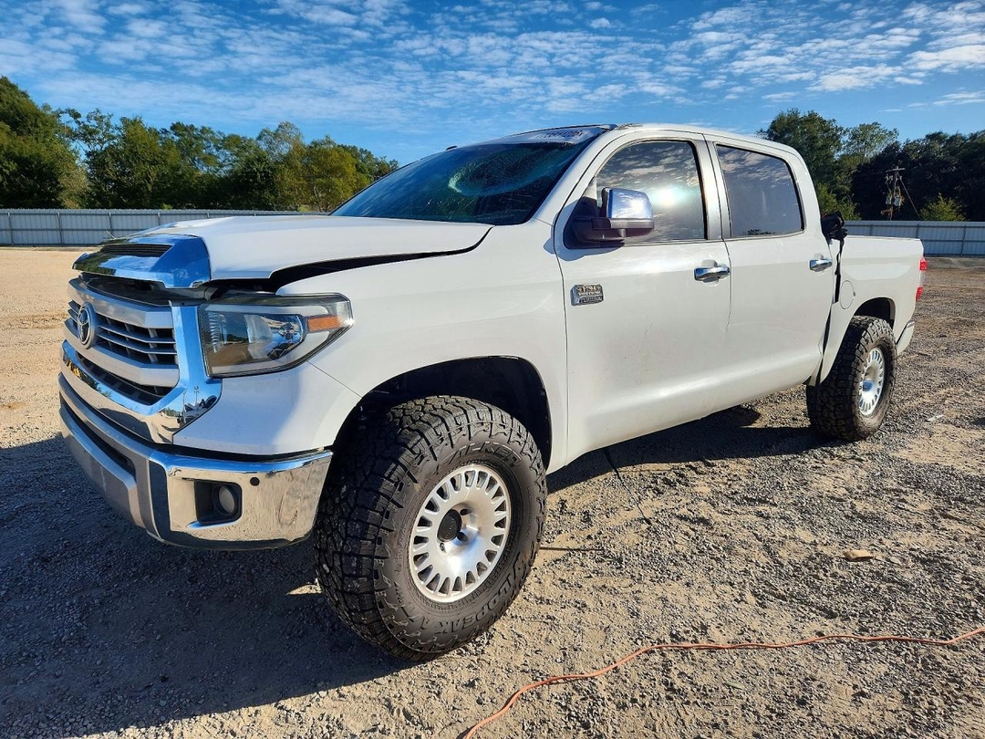 Вид 2014 TOYOTA TUNDRA CREWMAX PLATINUM, угол 1