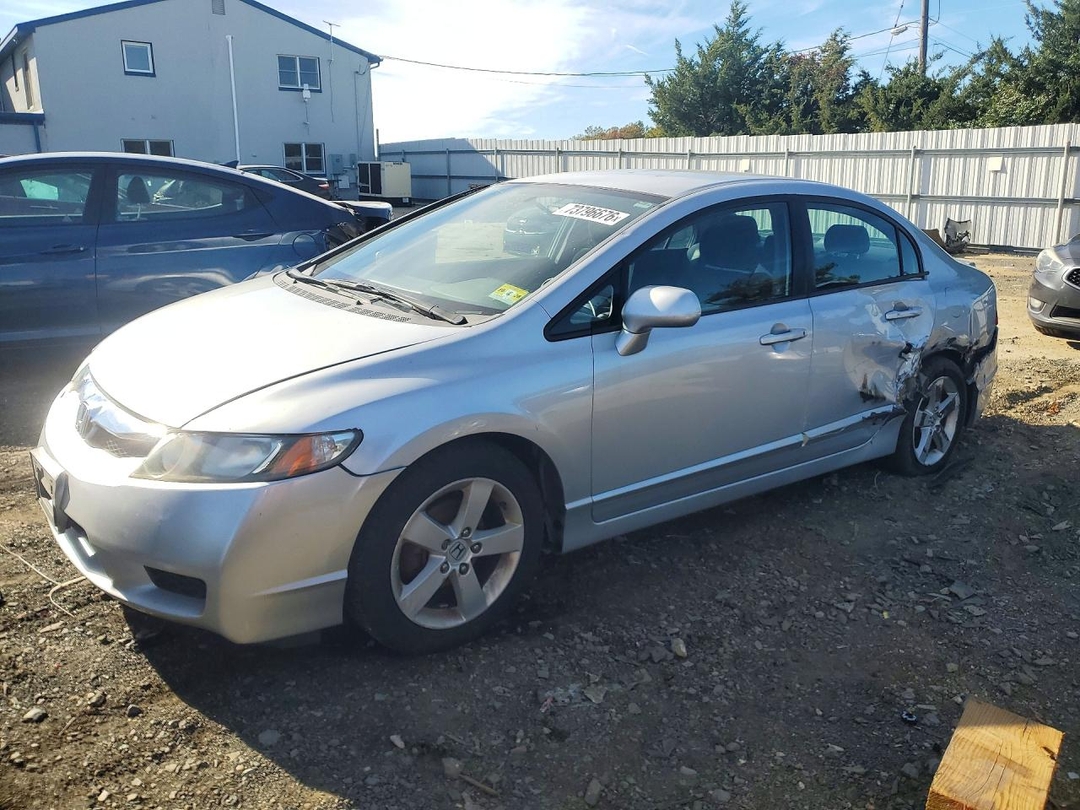 Vista de 2010 HONDA CIVIC LX-S, ángulo 1