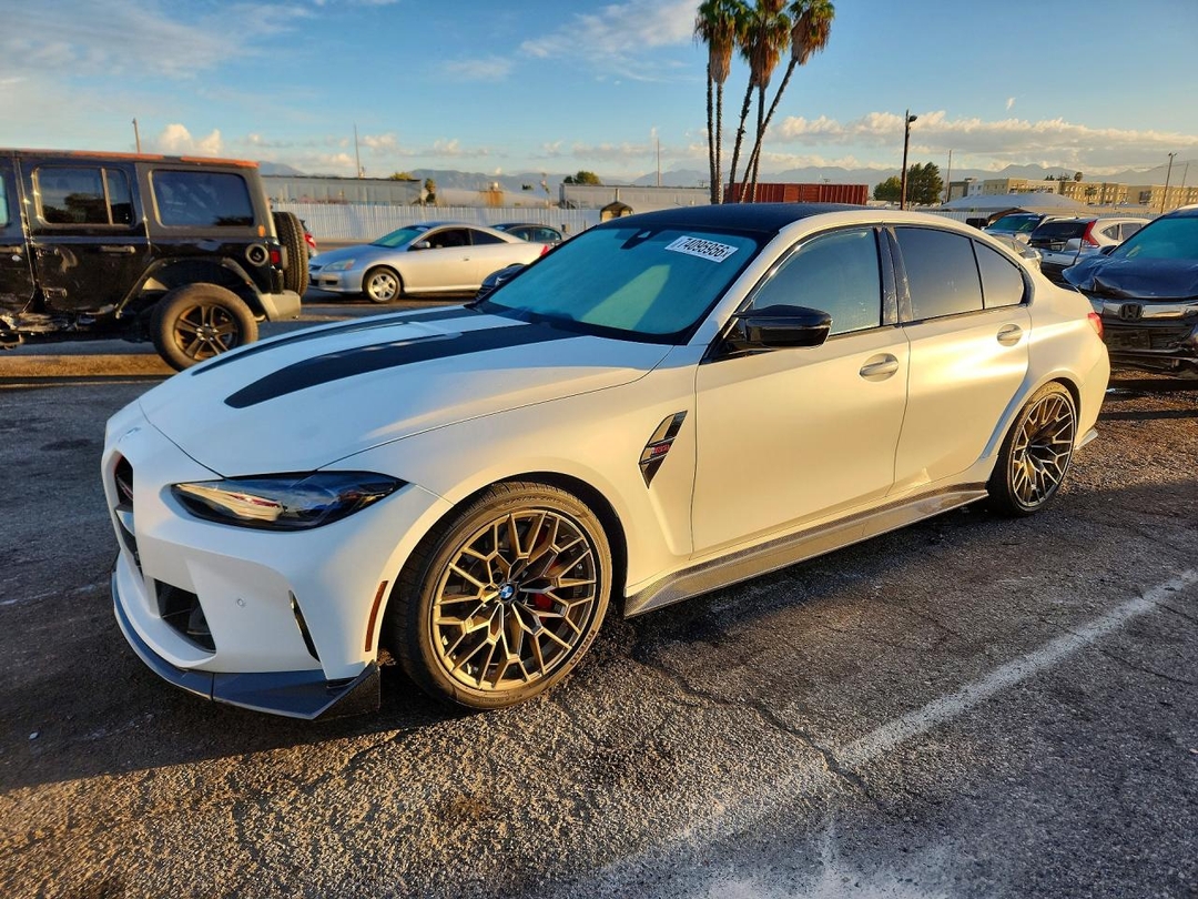 Vue de 2024 BMW M3 CS, angle 1