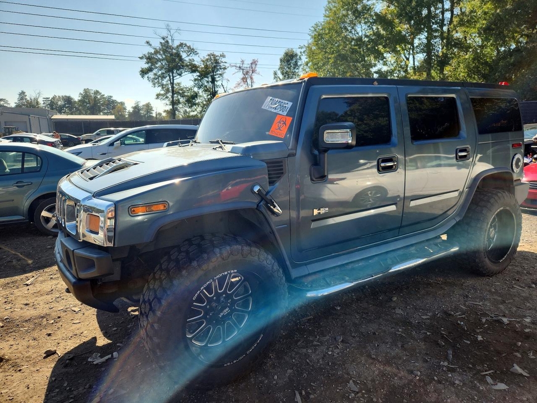 Вид 2007 HUMMER H2, угол 1