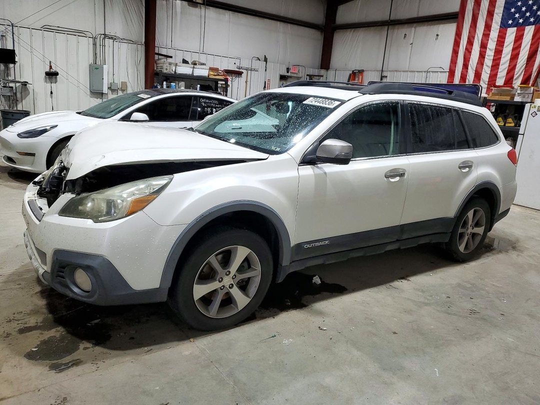 Вид 2013 SUBARU OUTBACK 3.6R LIMITED, угол 1