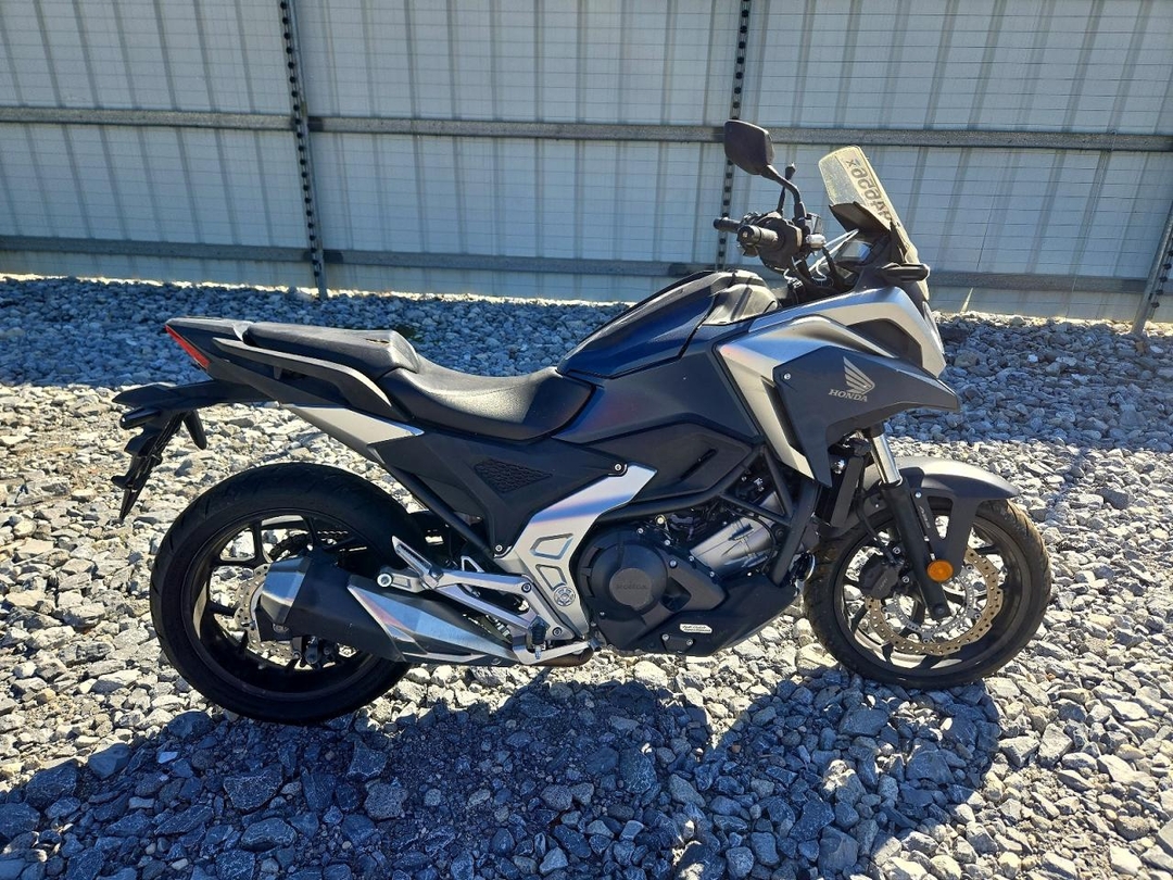 Vedere 2023 HONDA NC750 XD, unghi 1