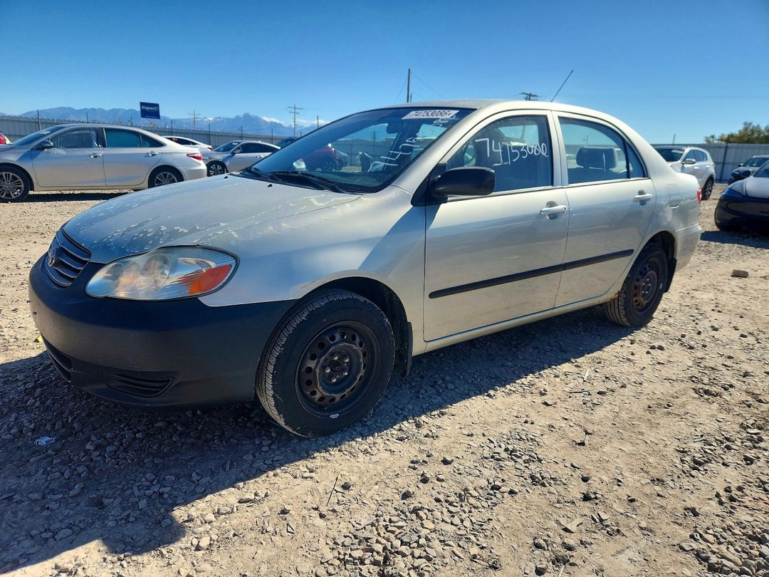 Vista de 2003 TOYOTA COROLLA CE, ángulo 1