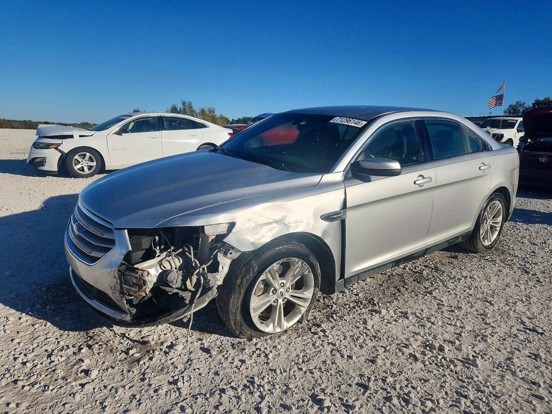 منظر 2015 FORD TAURUS SEL، زاوية 1