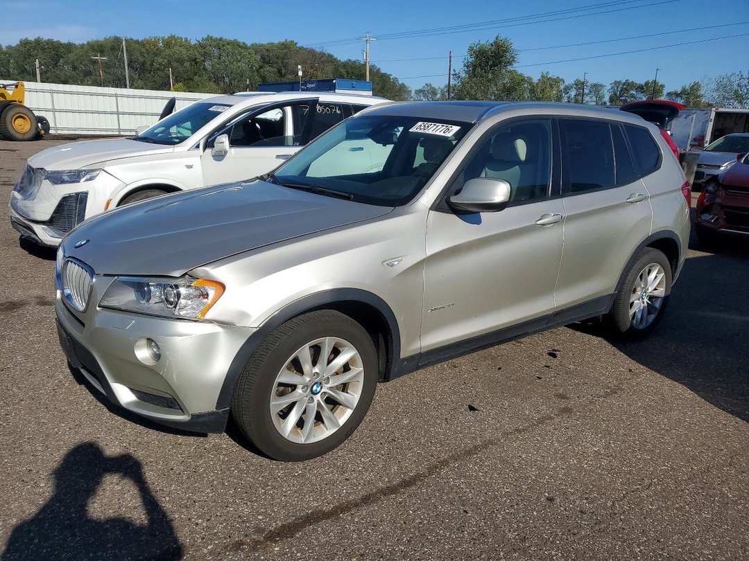 منظر 2013 BMW X3 XDRIVE28I، زاوية 1