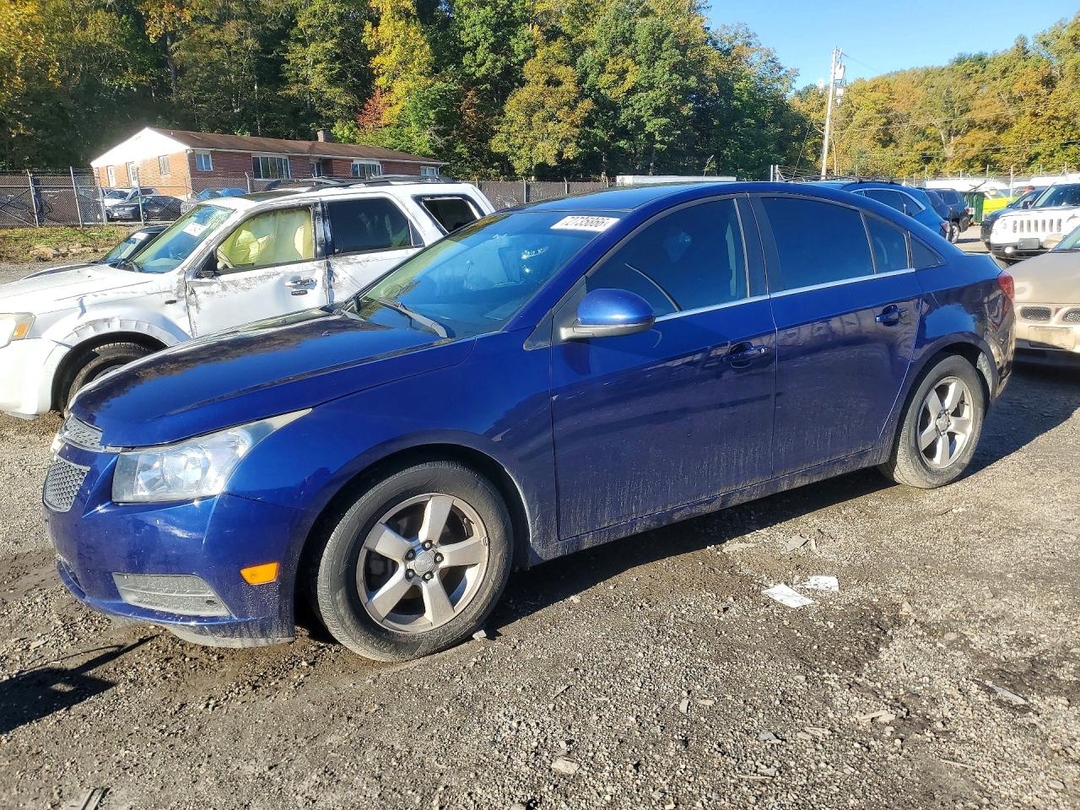 منظر 2013 CHEVROLET CRUZE LT، زاوية 1