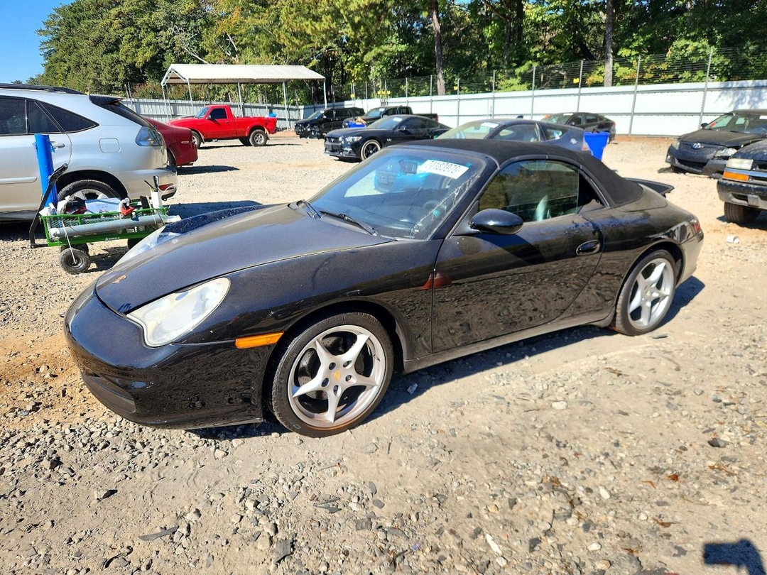 Vista de 2003 PORSCHE 911 CARRERA 2, ángulo 1