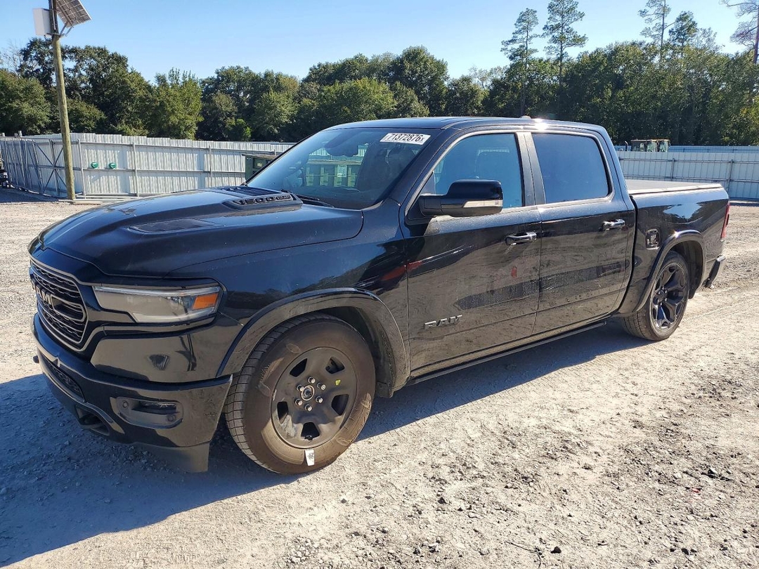 منظر 2020 RAM 1500 LIMITED، زاوية 1