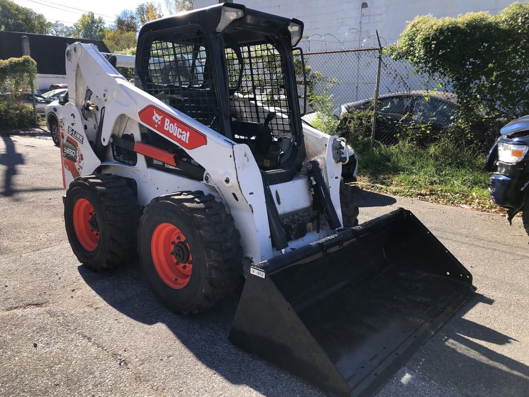 Vue de 2024 BOBCAT S650 - SKIDDER, angle 1