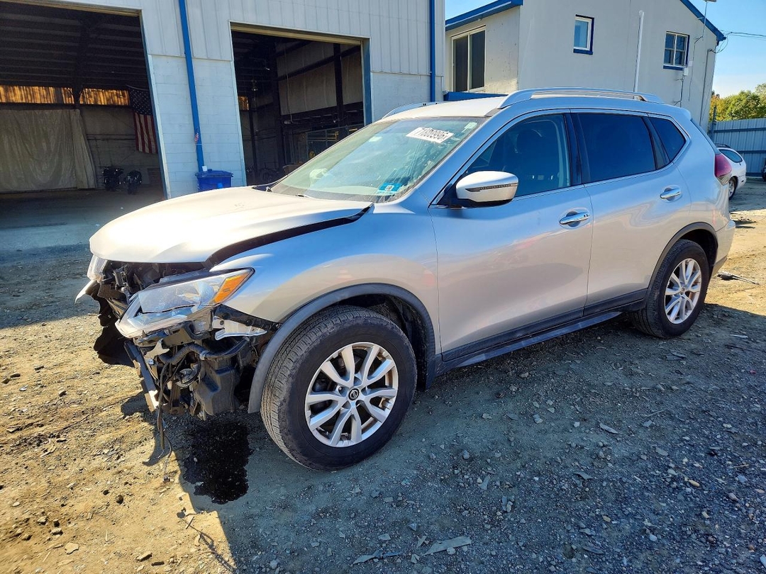 Vedere 2018 NISSAN ROGUE SV, unghi 1
