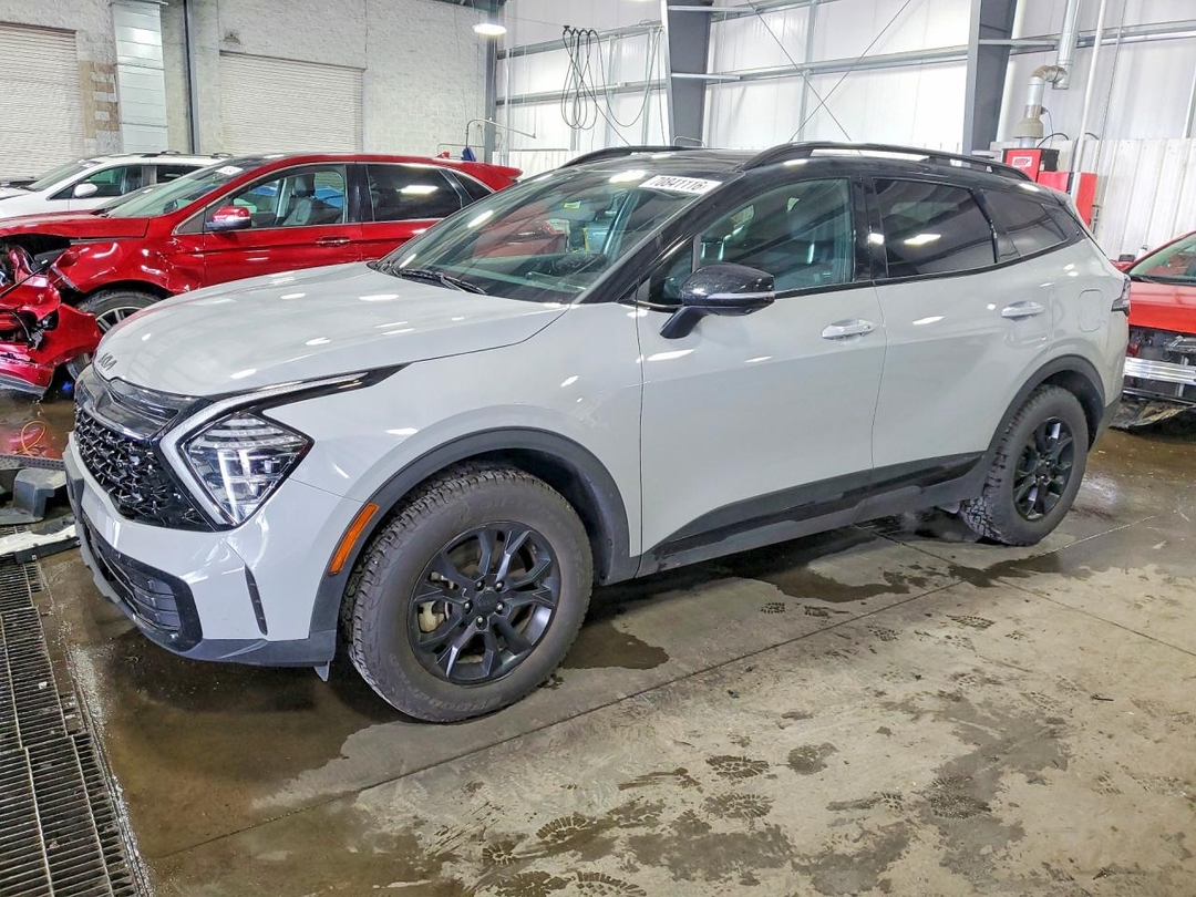 Vue de 2025 KIA SPORTAGE X-PRO PRESTIGE, angle 1