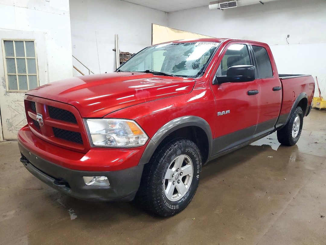 Вид 2010 DODGE RAM 1500, угол 1