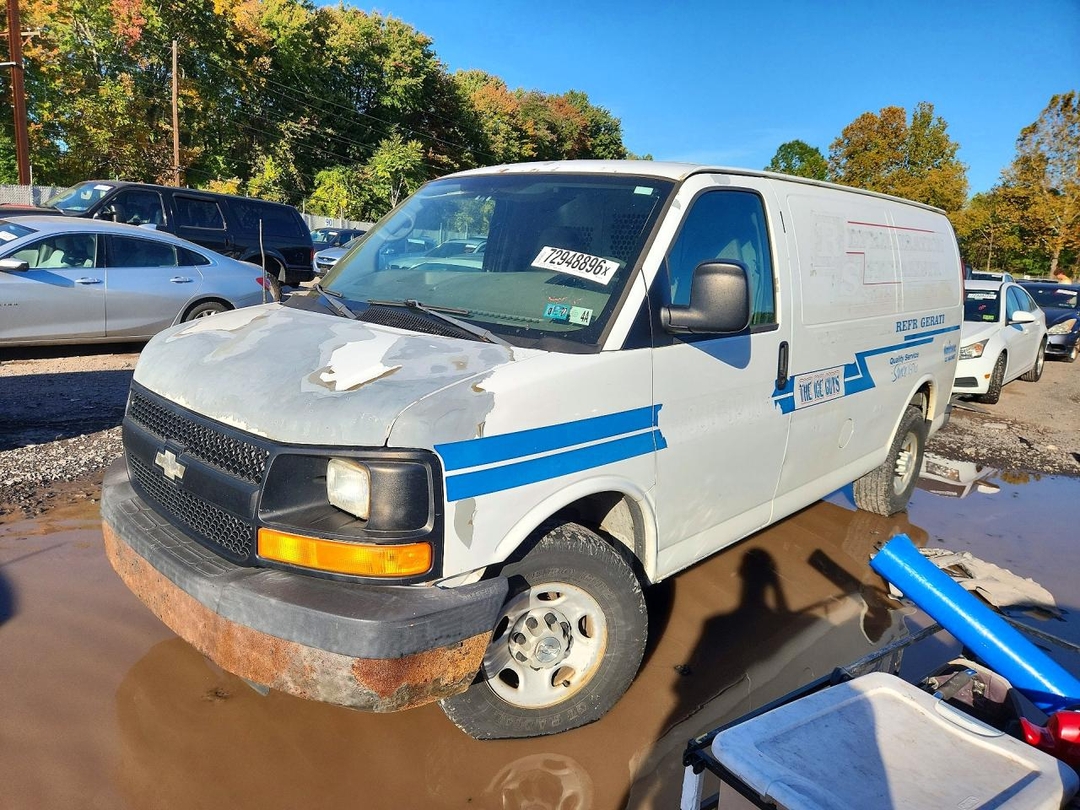 Vista de 2009 CHEVROLET EXPRESS G3500, ángulo 1