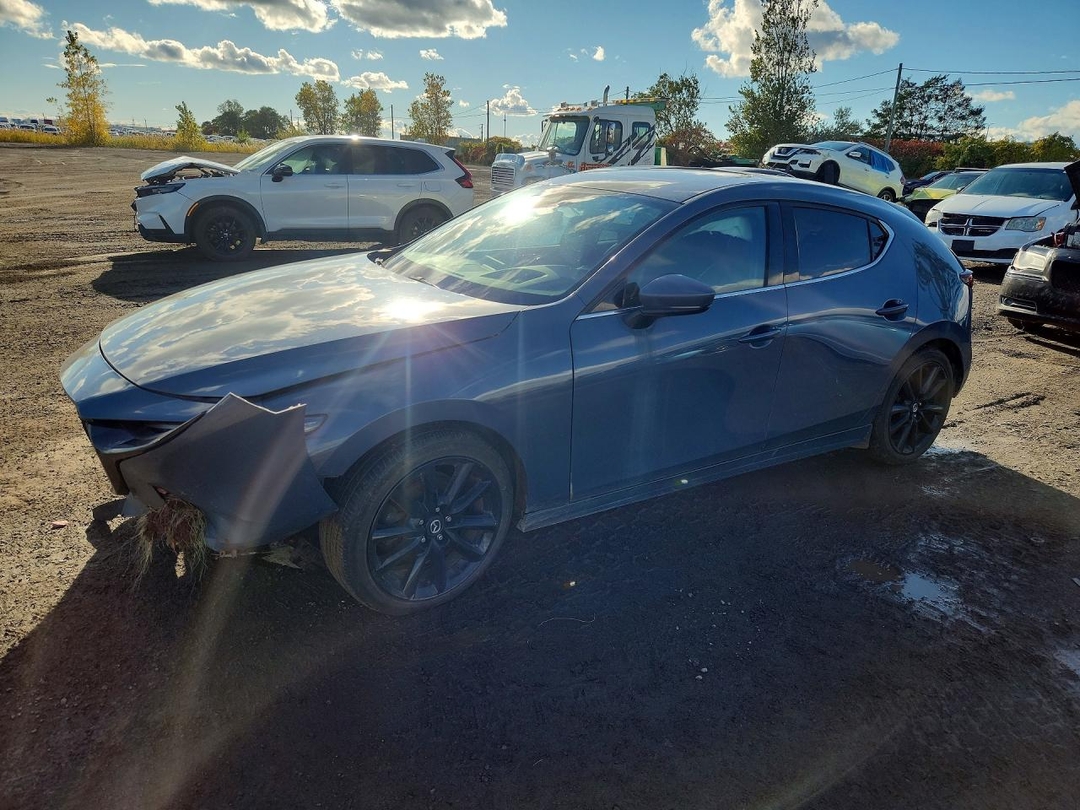 Вид 2020 MAZDA 3 PREFERRED, угол 1