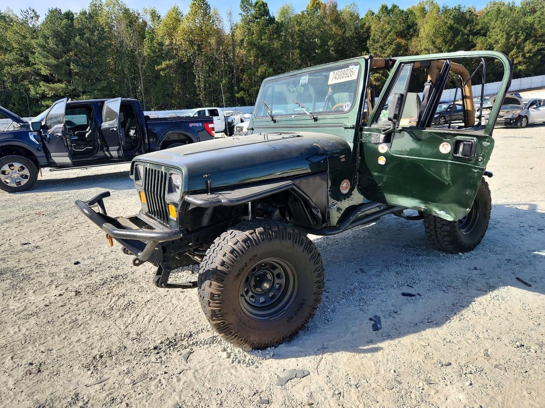 Vue de 1995 JEEP WRANGLER / YJ SAHARA, angle 1